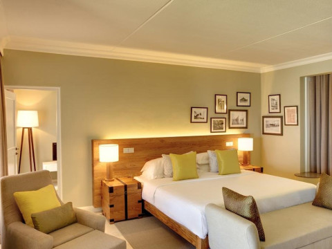 Outrigger Mauritius Beach Resort