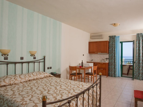 Dias Luxury Studios and Apartments (Stalida)