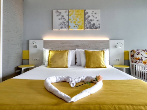 Carine Hotel Park (R)