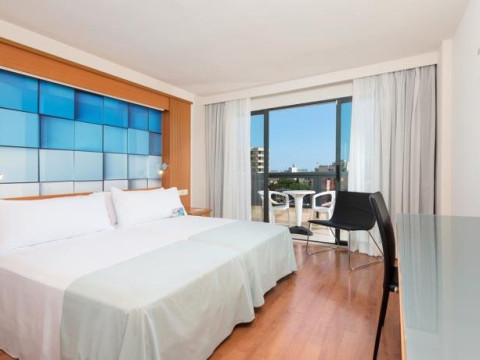 Tryp Bosque