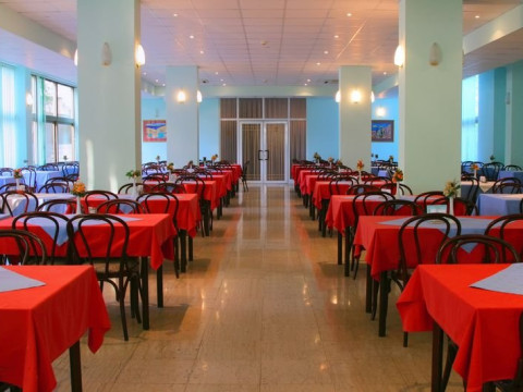 ADRIATIQ HOTEL LAGUNA (Makarska)