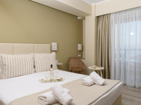 Ammos Beach Seaside Luxury Suites