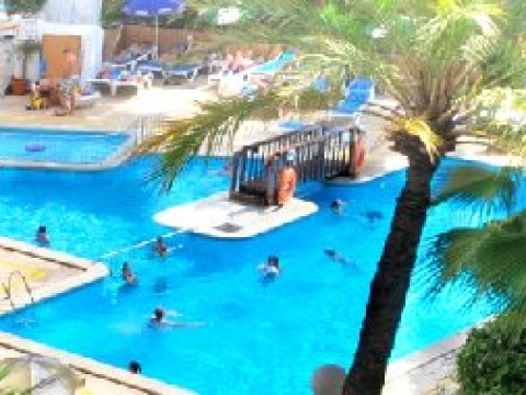 4R PLAYA PARK