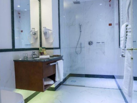 Hotel International