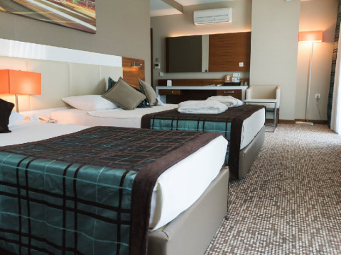 WHITE CITY RESORT