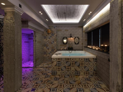 Dias Hotel