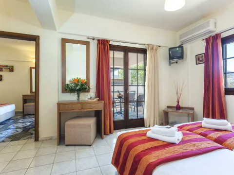 Skopelos Holiday and Spa (Skopelos Town)