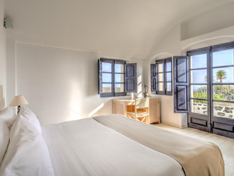 Vedema Resort (Megalochori - Santorini)