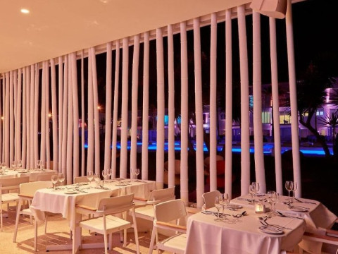 SO WHITE CLUB RESORT 