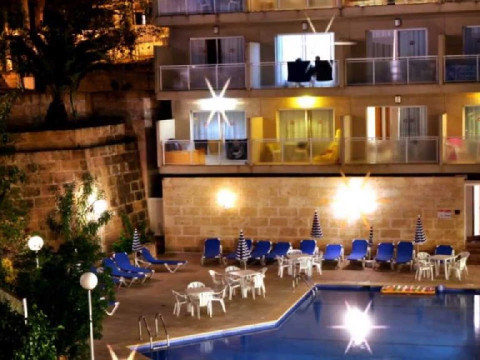 Hotel Tora