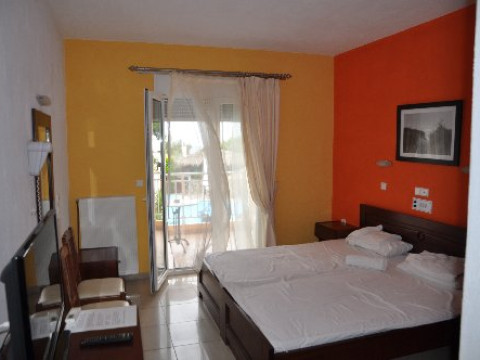 Potos Hotel (Potos)