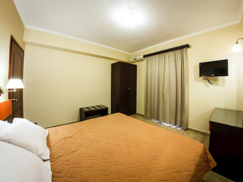 Porto Planos Beach Hotel