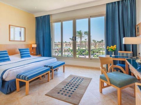 CLEOPATRA LUXURY MAKADI BAY RESORT