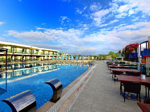 JASMIN BEACH HOTEL