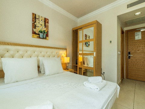 DRAGUT POINT NORTH