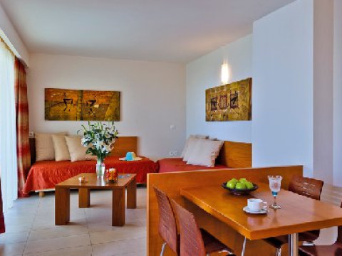 Bella Pais - recomandat 3*