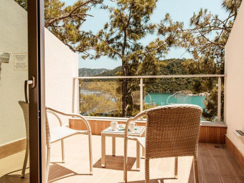 ORKA LOTUS BEACH