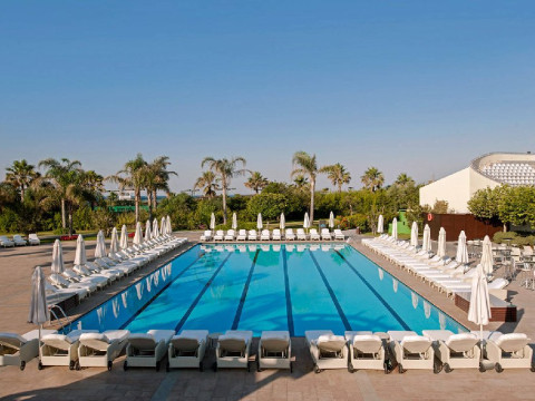 CALISTA LUXURY RESORT