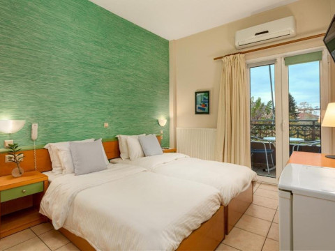 Dias Hotel