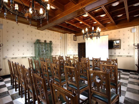 Hotel Castel Dracula (Piatra Fantanele)
