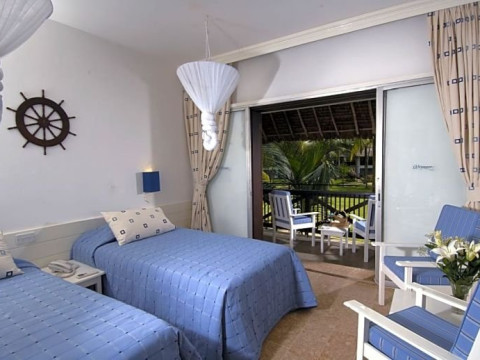 Voyager Beach Resort