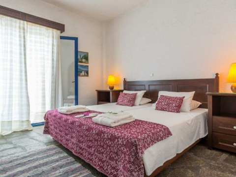 Agionissi Resort