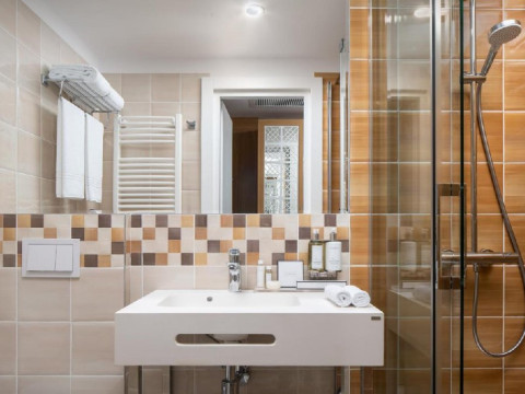 Alma Health Spa Retreat