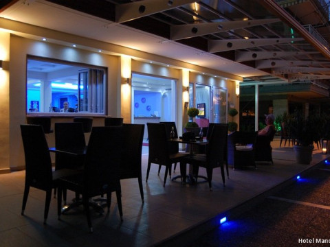 Hotel Manolas