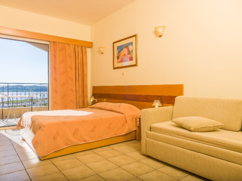 Hellinis Hotel (Kanoni)