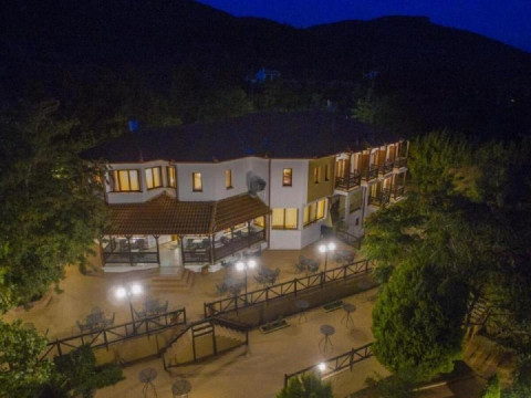 Roxani Country House