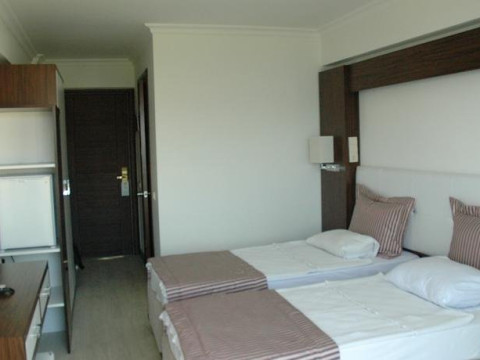 ARORA HOTEL 