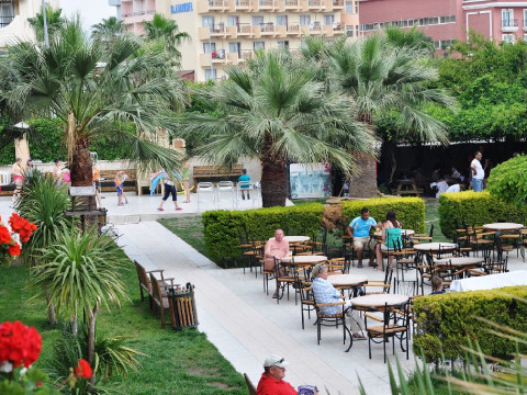 CAMYUVA BEACH HOTEL