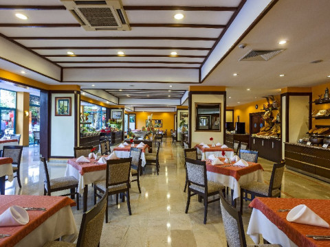 DOSI HOTEL