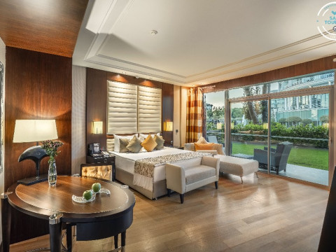 Calista Luxury Resort