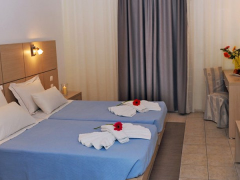 Naftilos - adults only (copii peste 14 ani)