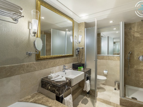 Calista Luxury Resort