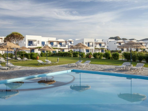 LAKITIRA SUITES