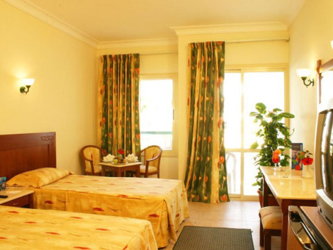 FALCON HILLS HOTEL