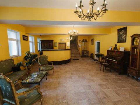 Hotel Dobsi