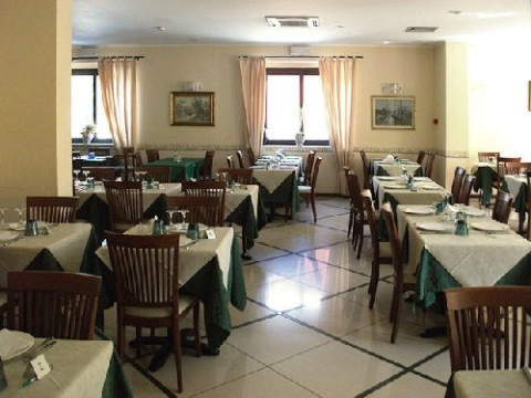 VILLA OMBROSA (Turism Seniori)