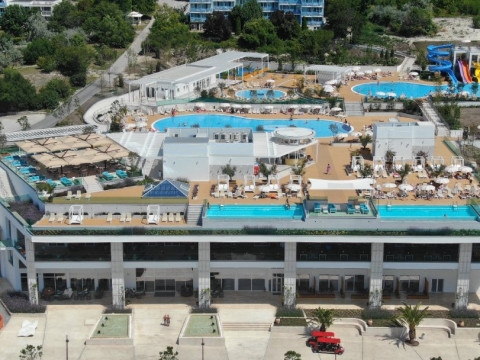 WHITE LAGOON  RESORT