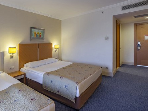 CRYSTAL ADMIRAL RESORT  SPA