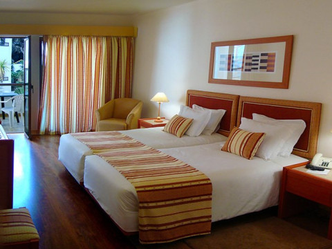 Hotel/ Apt Clube do Lago