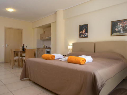 Aeolian Gaea (Skala Kalloni)