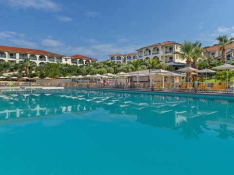 Akrathos Beach (Ouranoupolis, Athos)