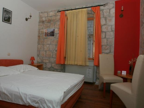 Hotel Tragos (Trogir)
