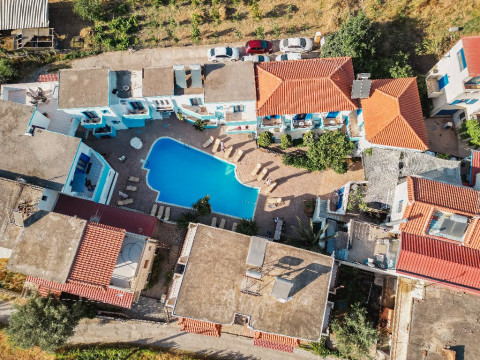Parthenon Studio Apartments, Anaxos