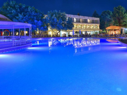 I Hotel