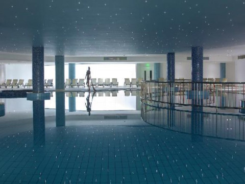 King Evelthon Beach Hotel & Resort