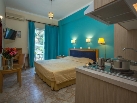 Tolon Beach Hotel (Tolo) 